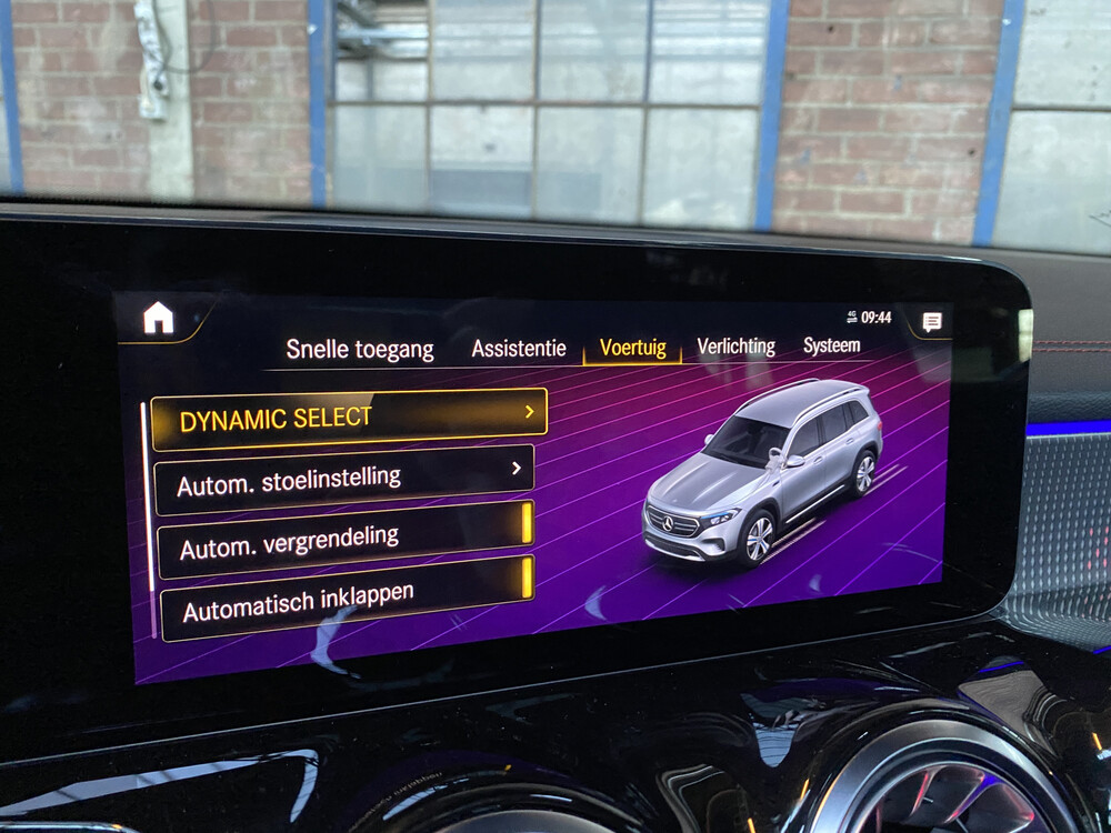 Mercedes-Benz EQB300 AMG 4Matic 228pk 2022 -Fabrieksgarantie-