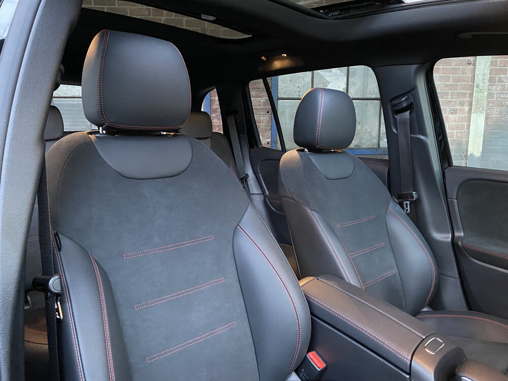 Mercedes-Benz EQB300 AMG 4Matic 228pk 2022 -Fabrieksgarantie-
