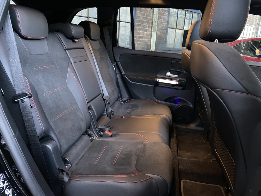Mercedes-Benz EQB300 AMG 4Matic 228pk 2022 -Fabrieksgarantie-