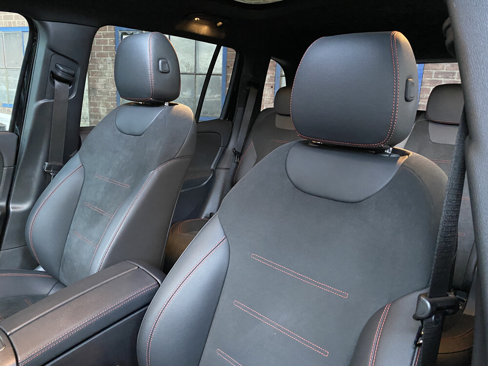 Mercedes-Benz EQB300 AMG 4Matic 228pk 2022 -Fabrieksgarantie-