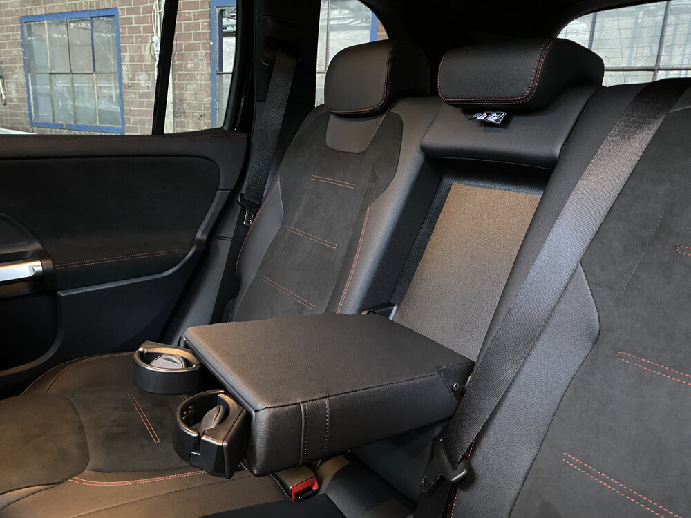 Mercedes-Benz EQB300 AMG 4Matic 228pk 2022 -Fabrieksgarantie-