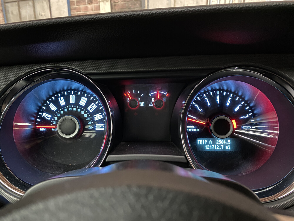 Ford Mustang V6 3.7L 305PS 2013.