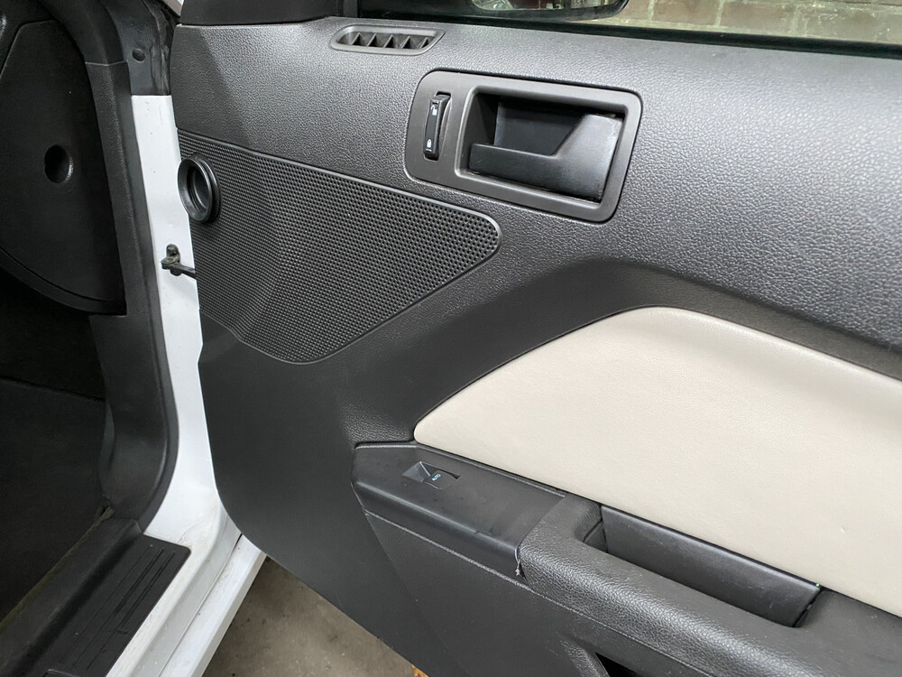 Ford Mustang V6 3.7L 305PS 2013.