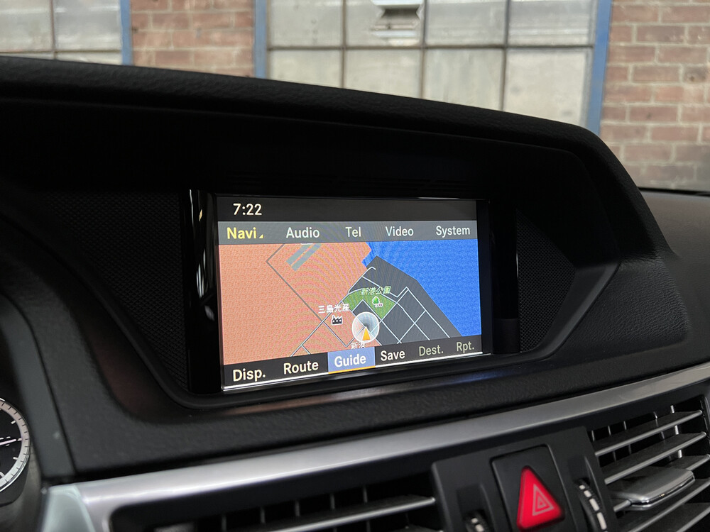 Mercedes-Benz E550 AMG 5.5 V8 E-Klasse 387 PS 2010.