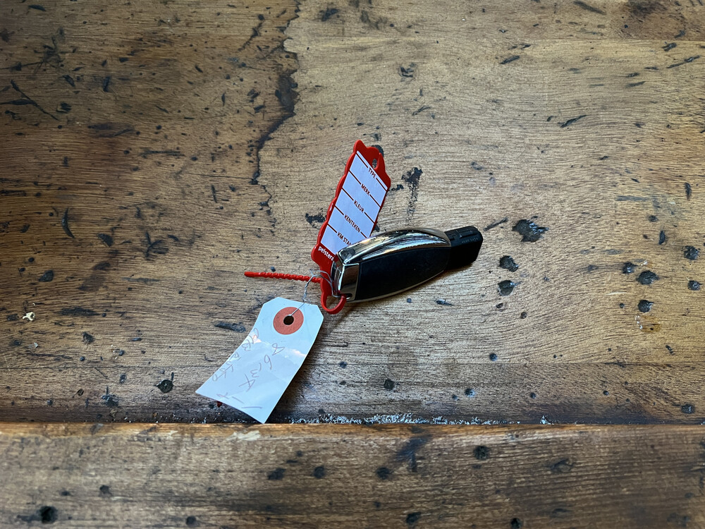 Mercedes-Benz E550 AMG 5.5 V8 E-Klasse 387 PS 2010.