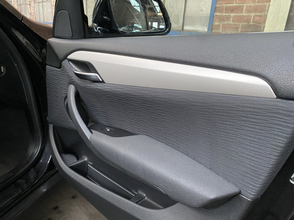 BMW X1 sDrive20i Limited Series 2014 184hp -Orig. NL-, 8-TPH-66