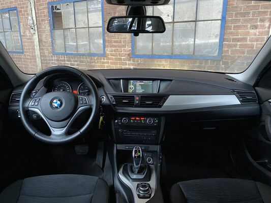 BMW X1 sDrive20i Limited Series 2014 184hp -Orig. NL-, 8-TPH-66