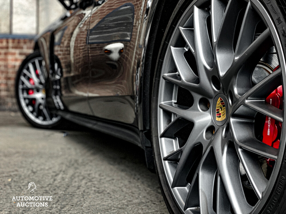 Porsche Panamera Turbo Sport Turismo 4.0 V8 NIEUW-MODEL 549pk 2018 SportChrono, NL-kenteken