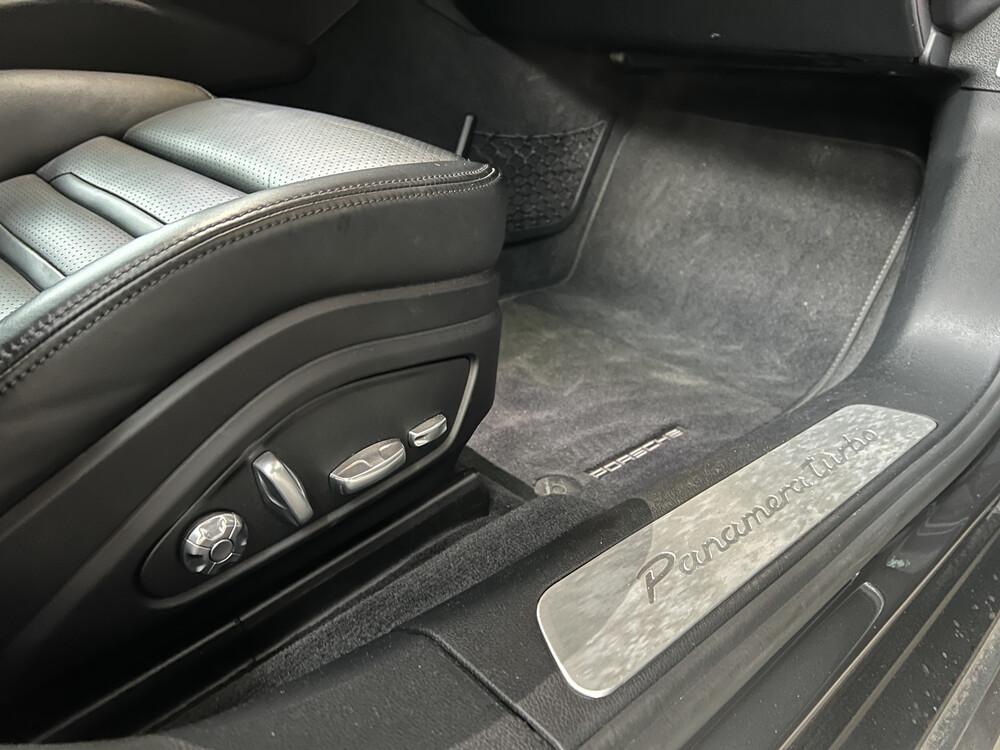 Porsche Panamera Turbo Sport Turismo 4.0 V8 NIEUW-MODEL 549pk 2018 SportChrono, NL-kenteken