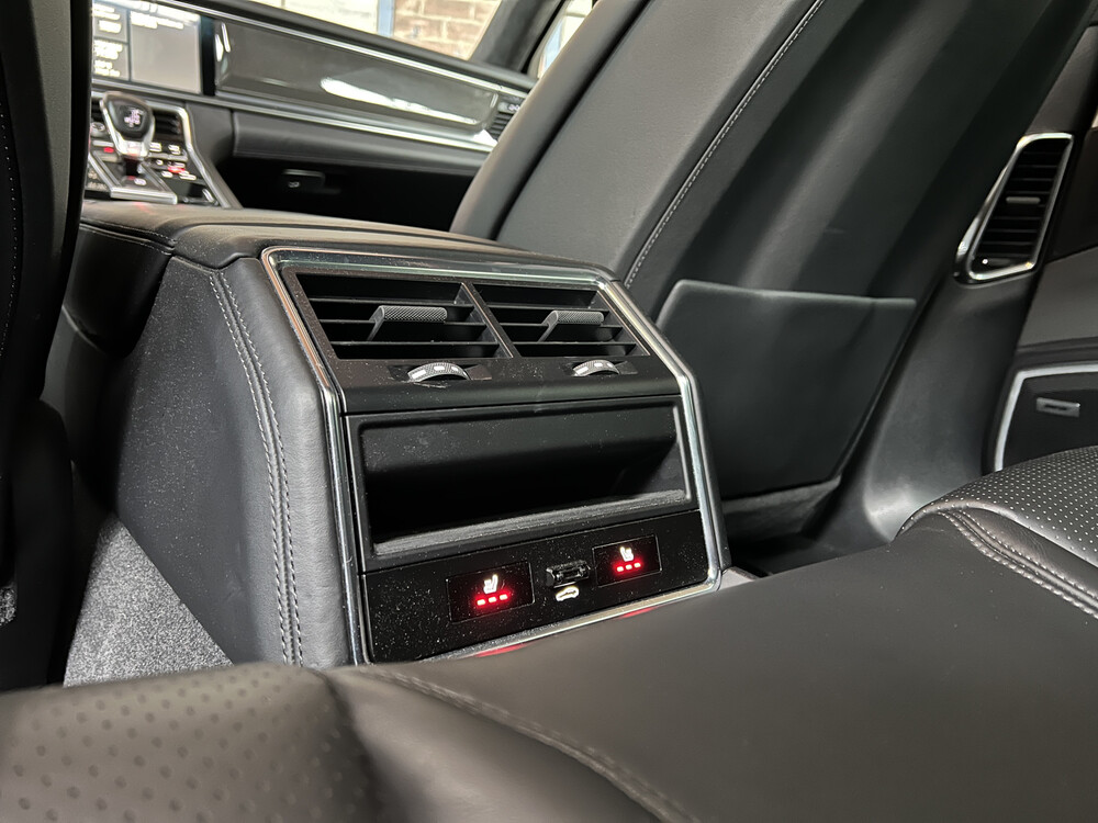 Porsche Panamera Turbo Sport Turismo 4.0 V8 NIEUW-MODEL 549pk 2018 SportChrono, NL-kenteken