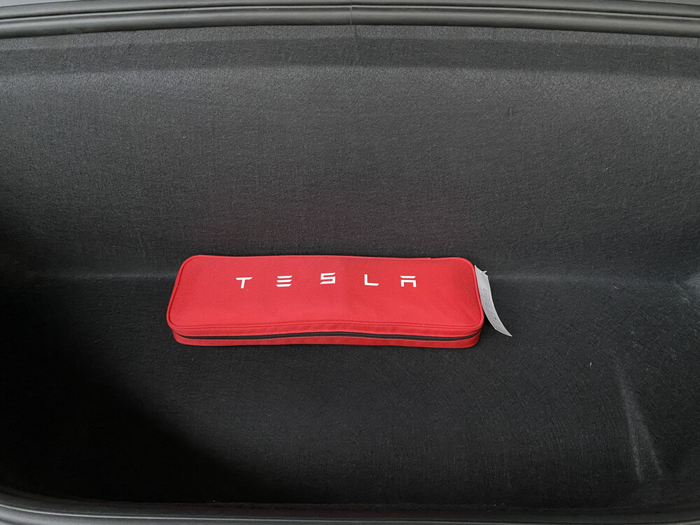 Tesla Modell X 100D 417PS 2018 -Ursprünglich. NL-, SF-183-S