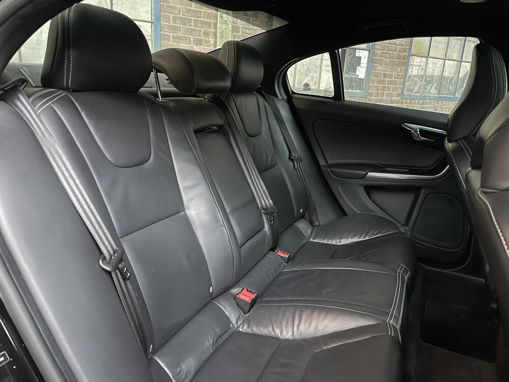 Volvo S60 T5 245 PS, 2015.