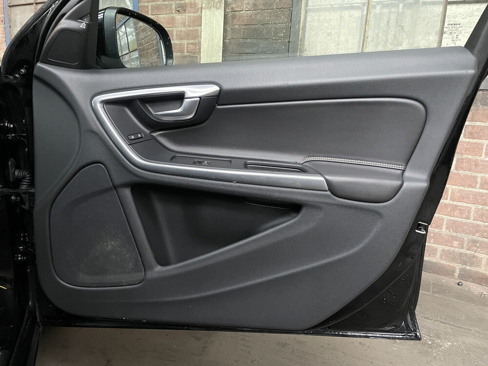 Volvo S60 T5 245 PS, 2015.