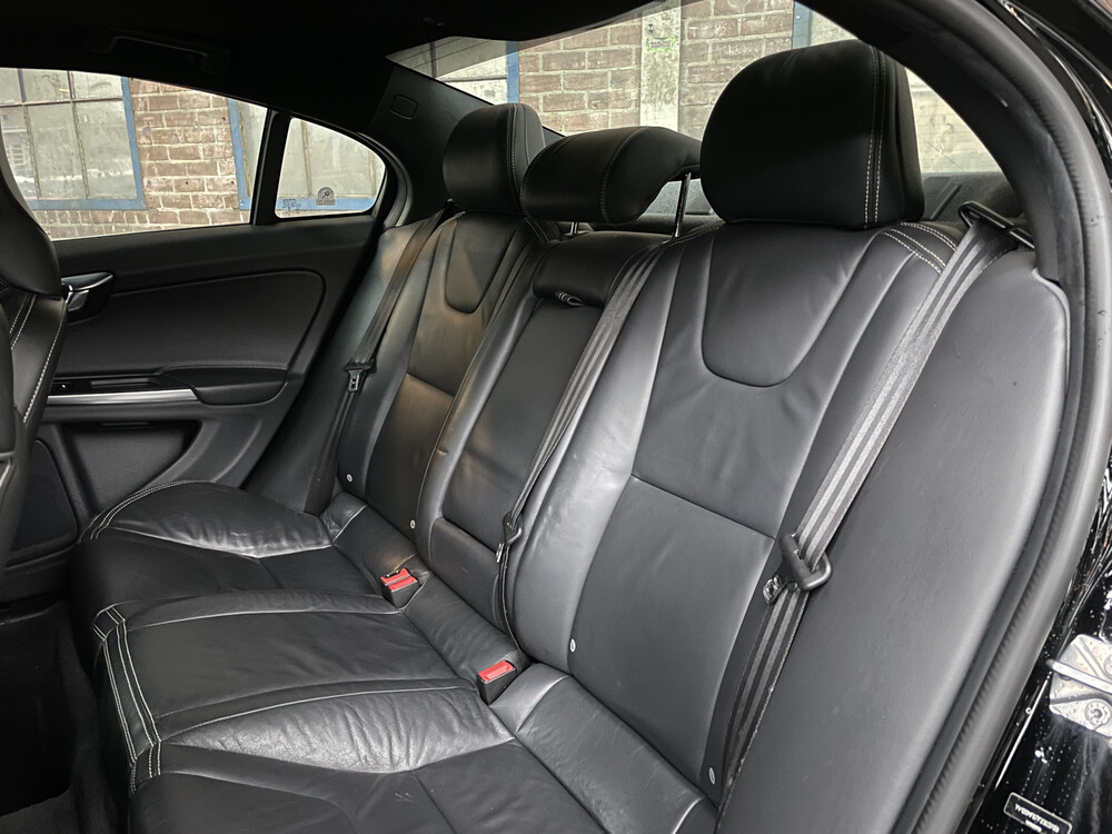 Volvo S60 T5 245 PS, 2015.