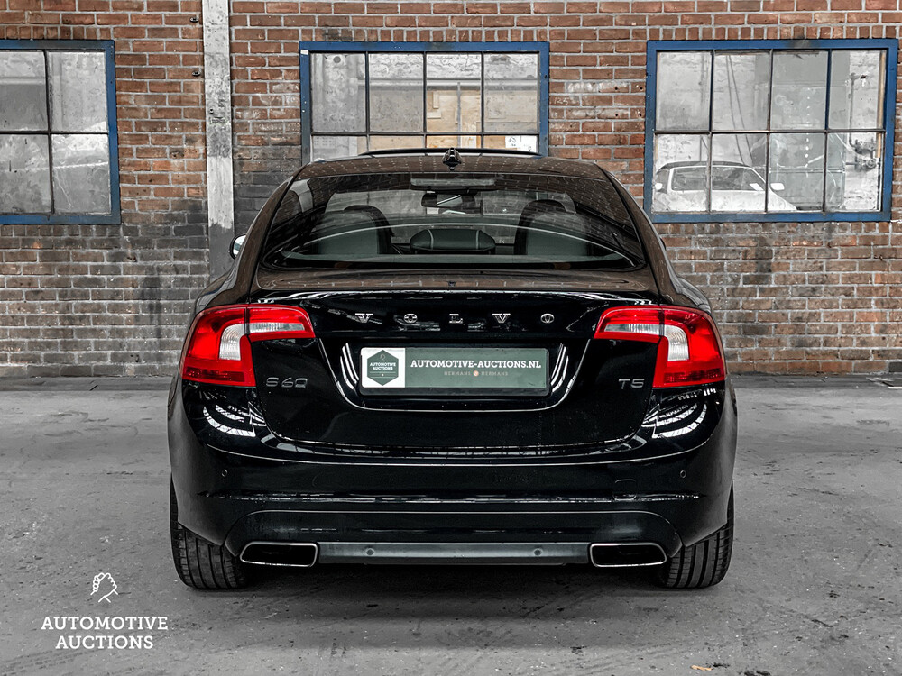 Volvo S60 T5 245 PS, 2015.