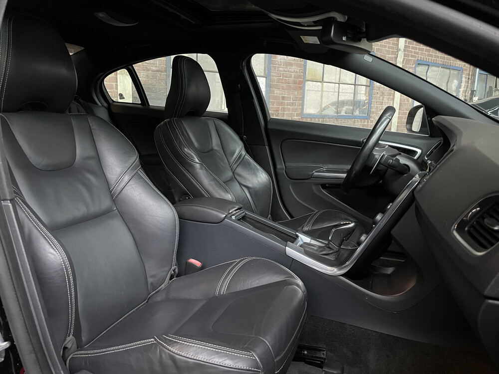 Volvo S60 T5 245 PS, 2015.