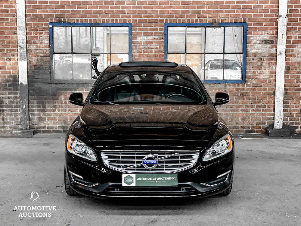Volvo S60 T5 245 PS, 2015.
