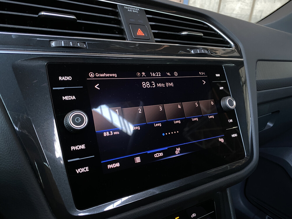 Volkswagen Tiguan R-Line TSI Life Business 150PS 2021 -Herstellergarantie-, L-969-ZS