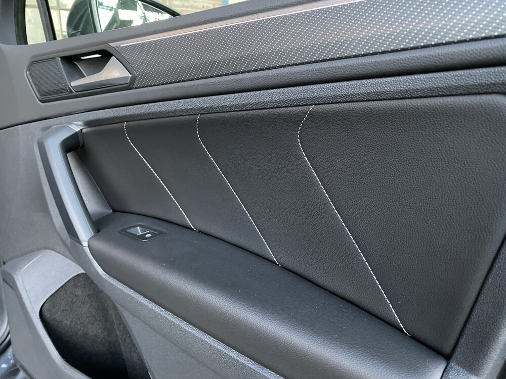 Volkswagen Tiguan R-Line TSI Life Business 150PS 2021 -Herstellergarantie-, L-969-ZS