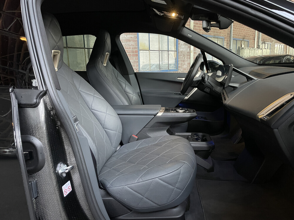 BMW iX xDrive40 M-Sport High Executive 71 kWh -GARANTIE- 326pk 2021 -Orig. NL-, N-352-HJ