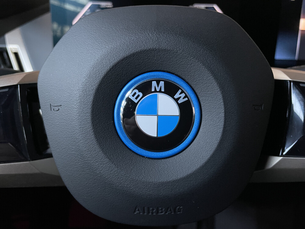 BMW iX xDrive40 M-Sport High Executive 71 kWh -GARANTIE- 326pk 2021 -Orig. NL-, N-352-HJ