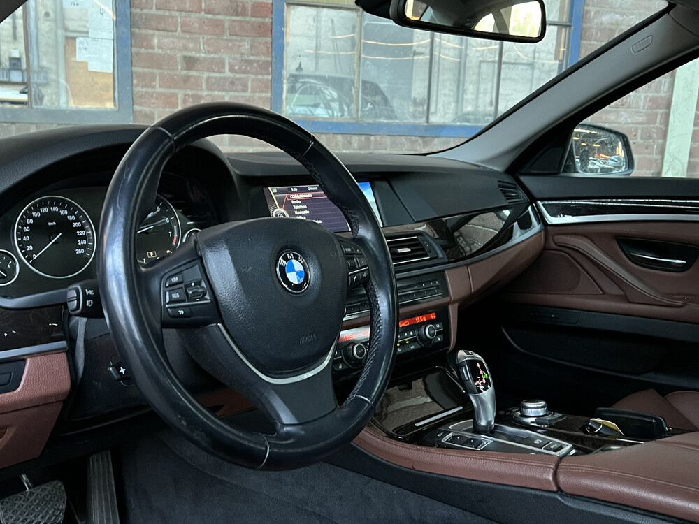 BMW 528i High Executive 258 PS 2010 5er Serie, 56-SJJ-1.