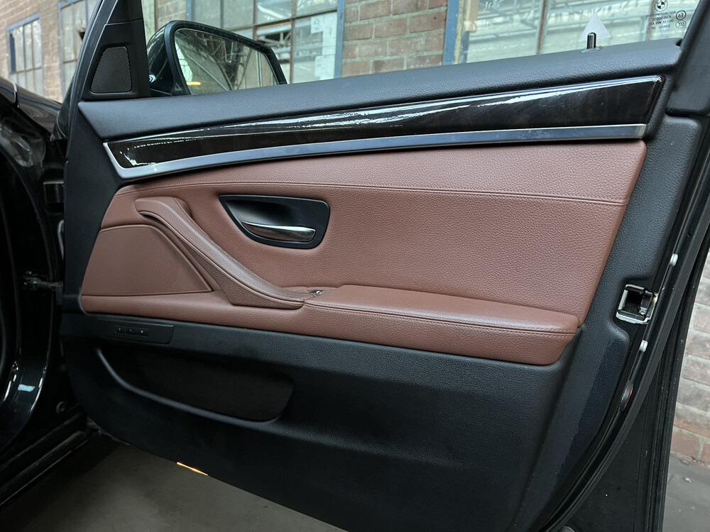 BMW 528i High Executive 258 PS 2010 5er Serie, 56-SJJ-1.