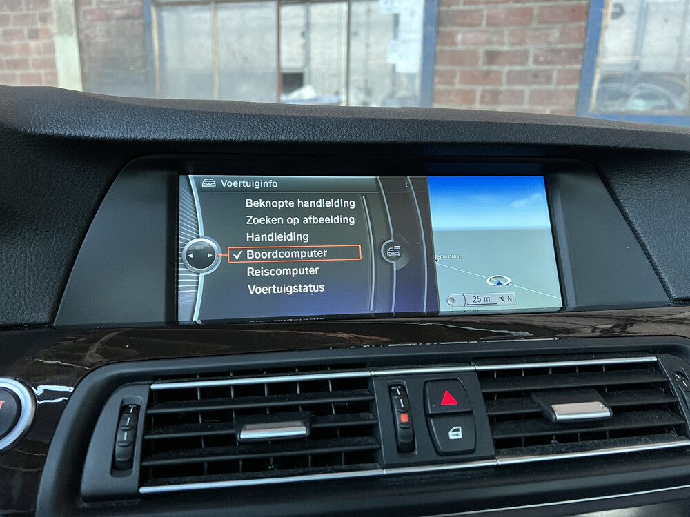 BMW 528i High Executive 258 PS 2010 5er Serie, 56-SJJ-1.