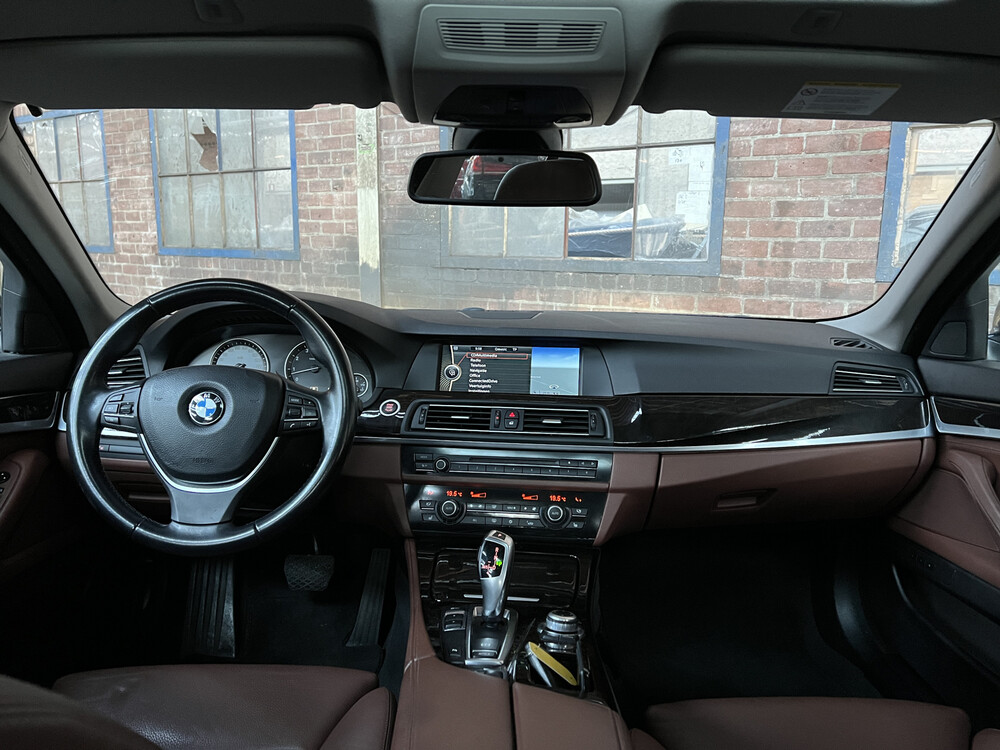 BMW 528i High Executive 258 PS 2010 5er Serie, 56-SJJ-1.