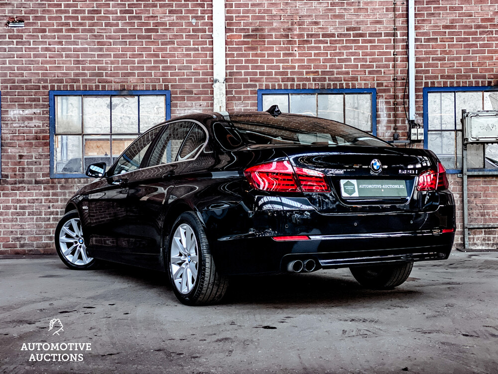 BMW 528i High Executive 258 PS 2010 5er Serie, 56-SJJ-1.