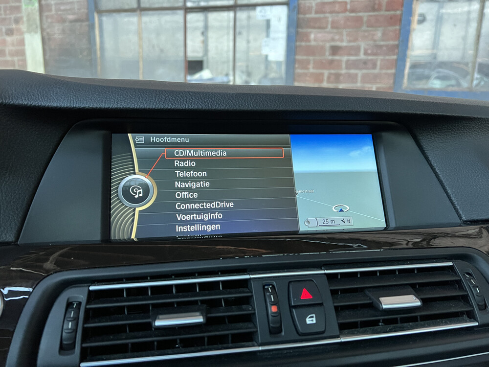 BMW 528i High Executive 258 PS 2010 5er Serie, 56-SJJ-1.