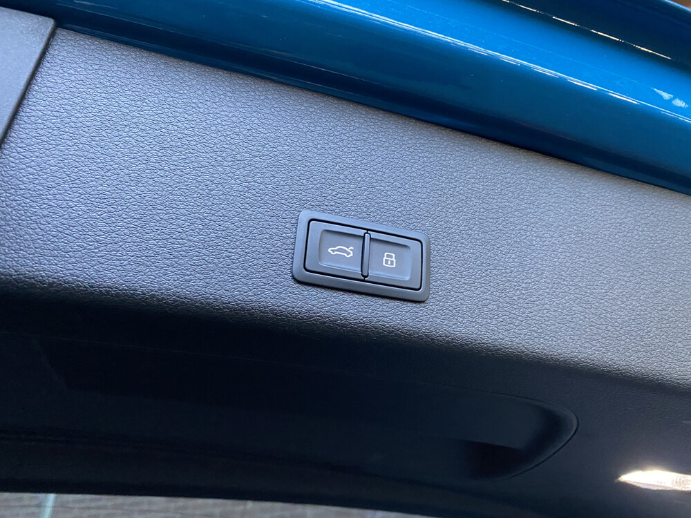 Audi e-tron EDITION ONE 55 Quattro Advanced 95 kWh 215PS 2018 -Orig NL-, XH-842-D