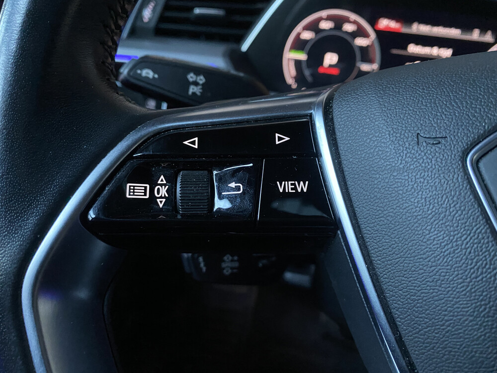 Audi e-tron EDITION ONE 55 Quattro Advanced 95 kWh 215PS 2018 -Orig NL-, XH-842-D