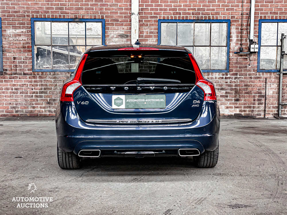 Volvo V60 D6 AWD Plug-In Hybrid Summen 215PS 2013 -Orig NL-, 4-SKK-23