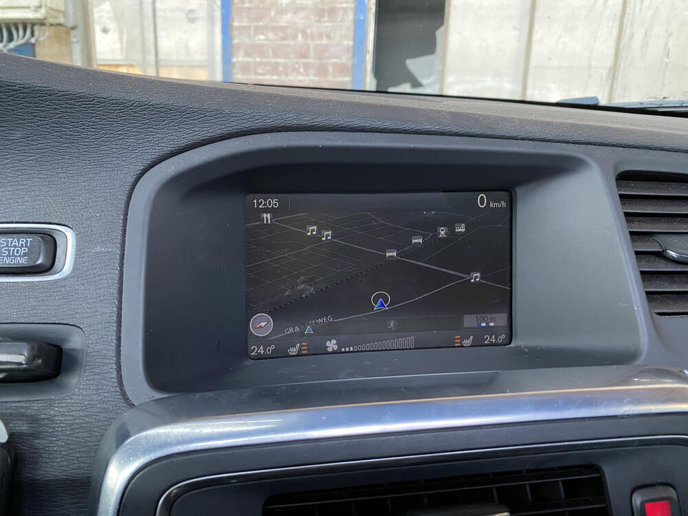 Volvo V60 D6 AWD Plug-In Hybrid Summen 215PS 2013 -Orig NL-, 4-SKK-23