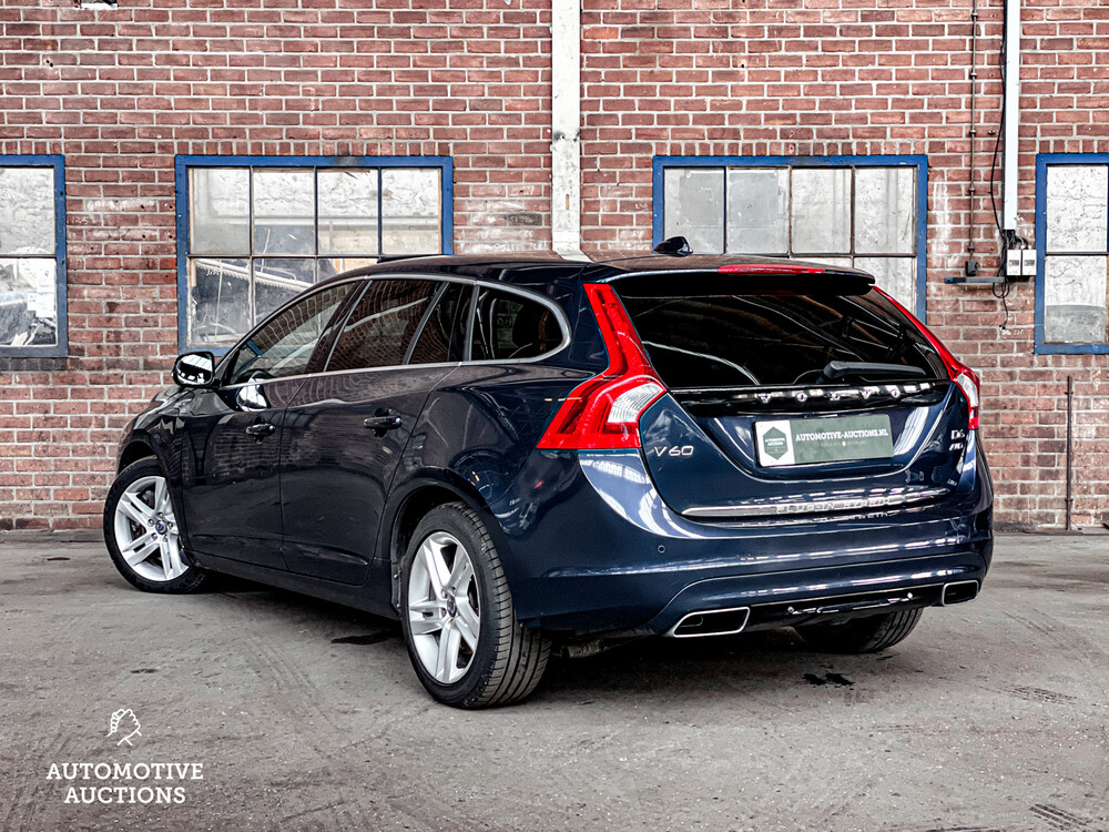 Volvo V60 D6 AWD Plug-In Hybrid Summen 215PS 2013 -Orig NL-, 4-SKK-23