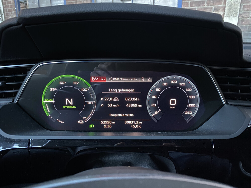 Audi e-tron 55 Quattro Advanced Pro Line 360PS 2018, J-696-RZ