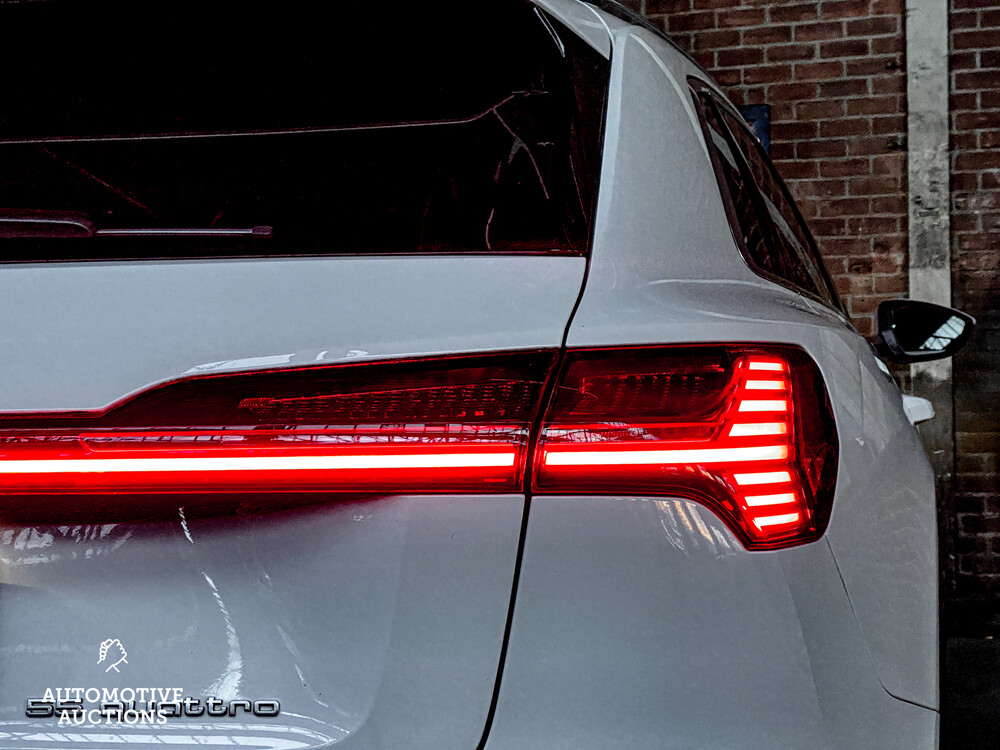 Audi e-tron 55 Quattro Advanced Pro Line 360PS 2018, J-696-RZ