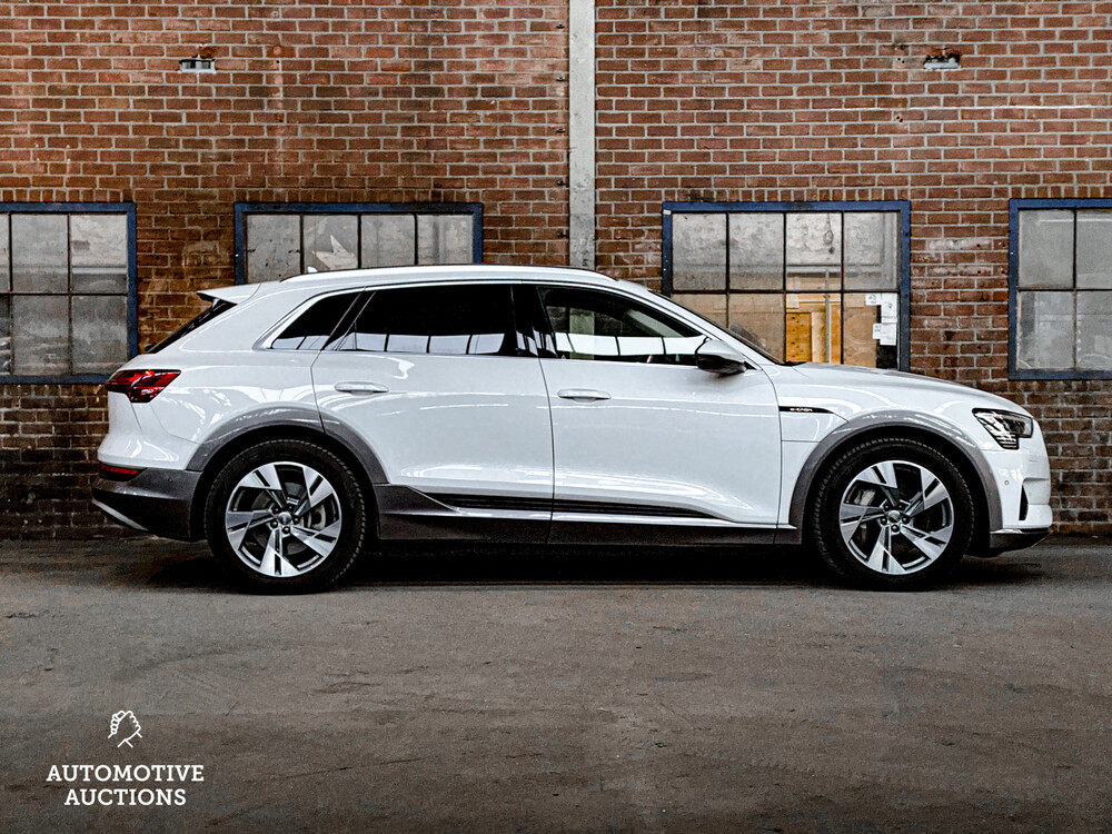 Audi e-tron 55 Quattro Advanced Pro Line 360PS 2018, J-696-RZ