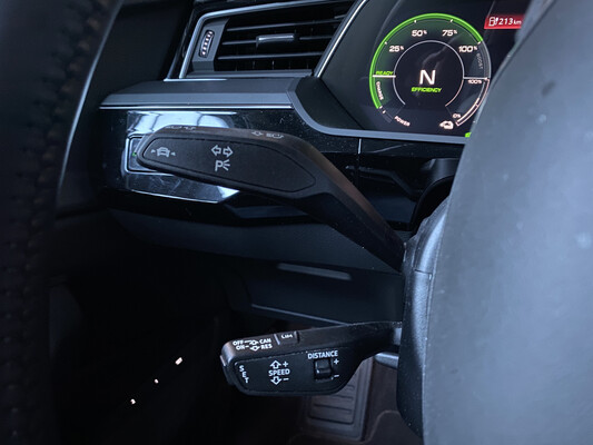 Audi e-tron 55 Quattro Advanced Pro Line 360PS 2018, J-696-RZ