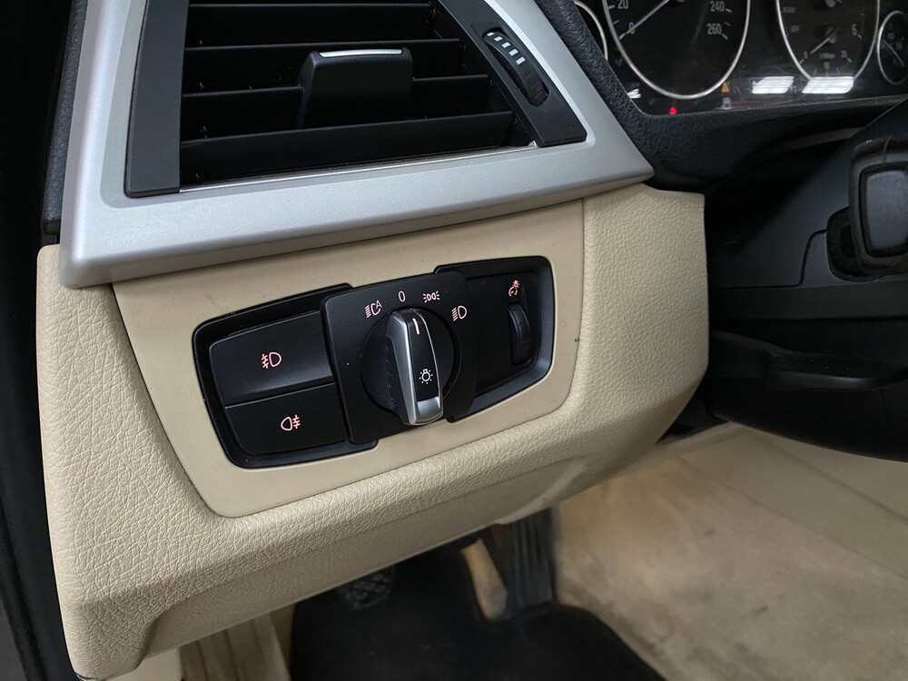 BMW 318d Touring High Executive 3er 136PS 2013, PV-088-R