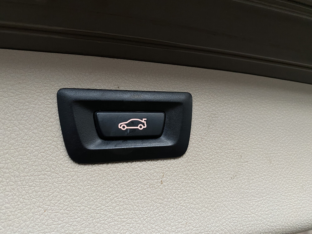 BMW 318d Touring High Executive 3er 136PS 2013, PV-088-R