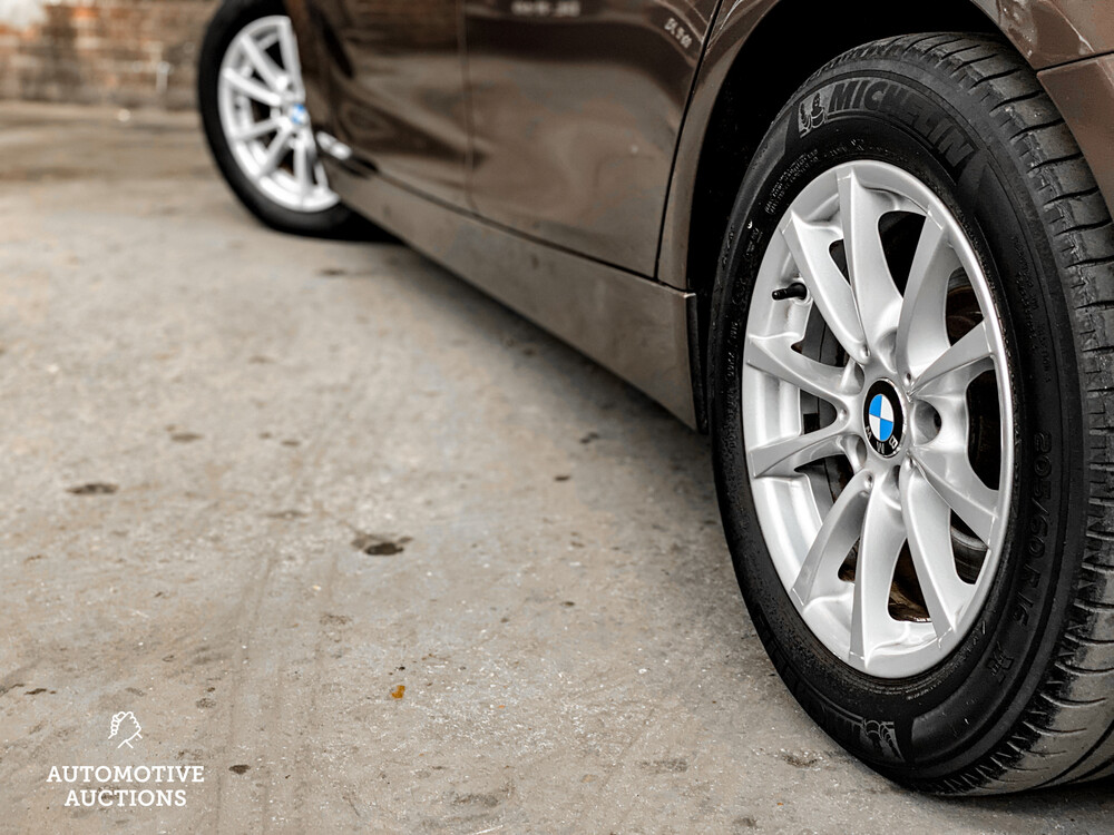 BMW 318d Touring High Executive 3er 136PS 2013, PV-088-R