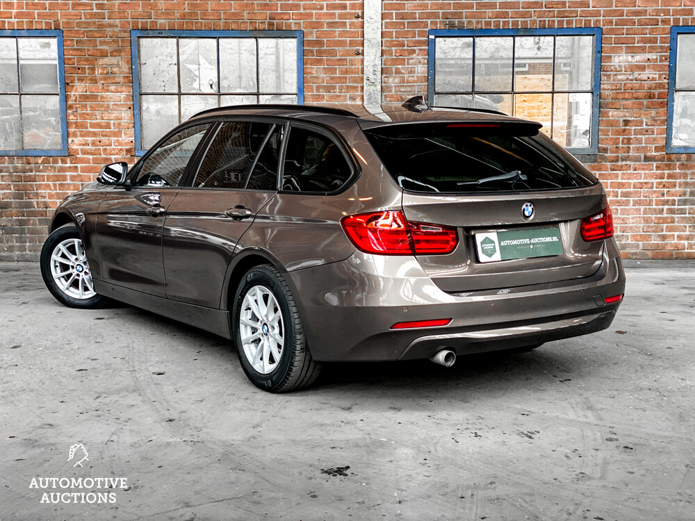 BMW 318d Touring High Executive 3er 136PS 2013, PV-088-R