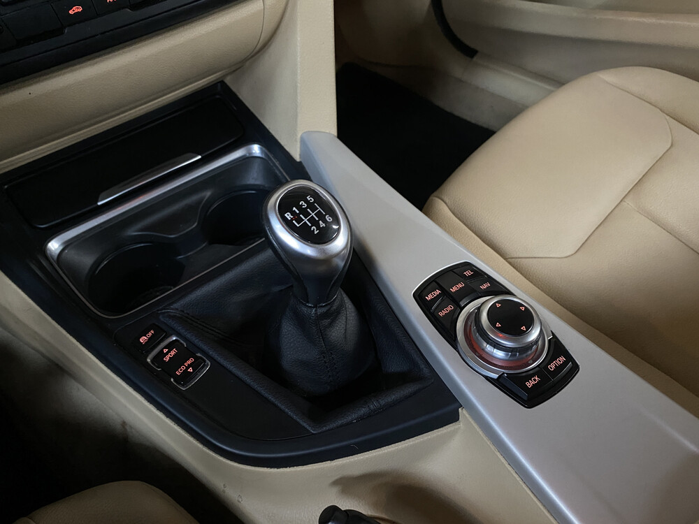 BMW 318d Touring High Executive 3er 136PS 2013, PV-088-R