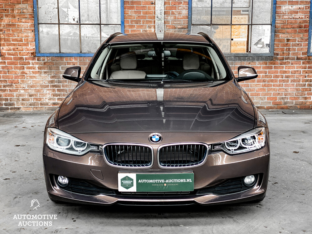 BMW 318d Touring High Executive 3er 136PS 2013, PV-088-R
