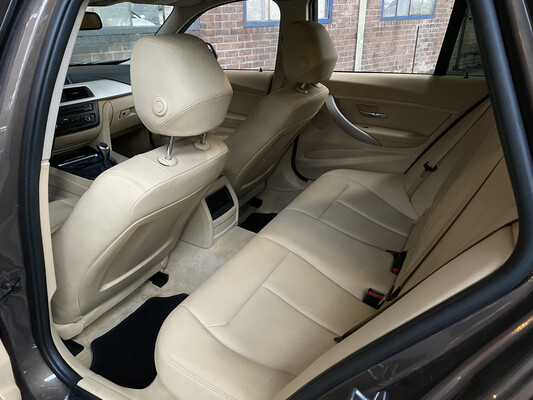 BMW 318d Touring High Executive 3-serie 136pk 2013, PV-088-R
