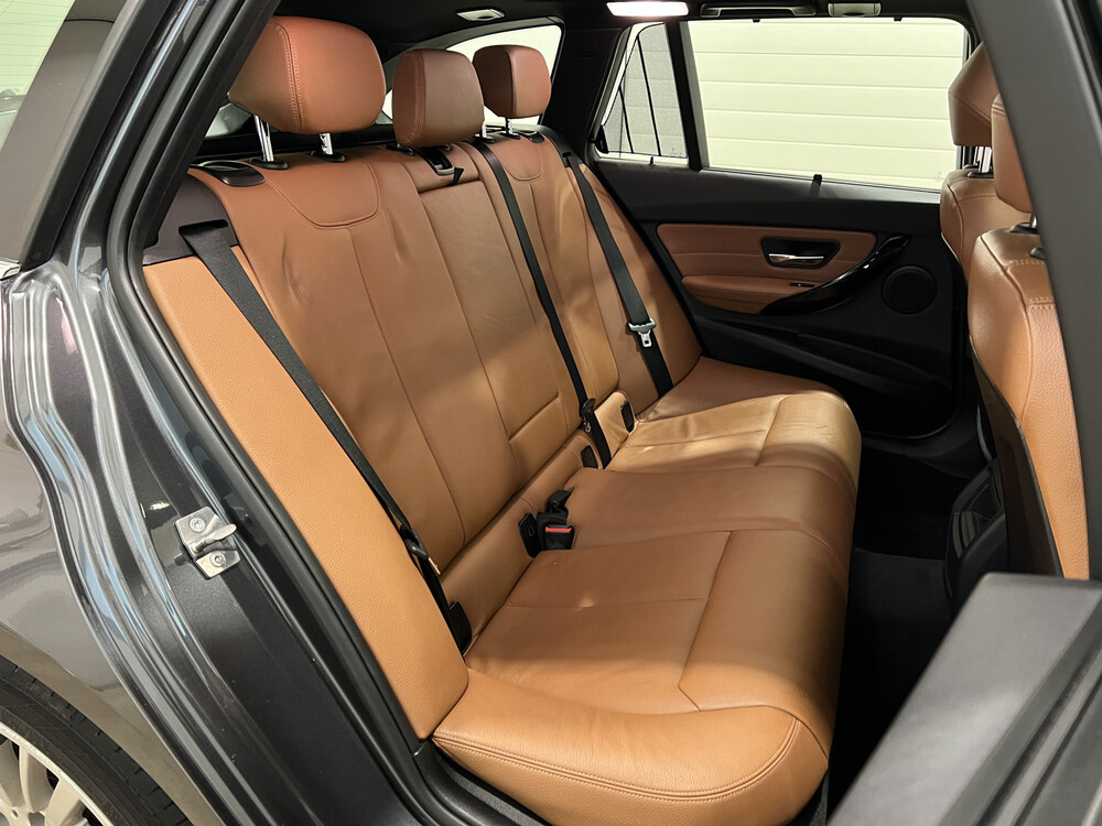 BMW 320i Touring Upgrade Edition 3er 184PS 2013, 76-ZVN-2