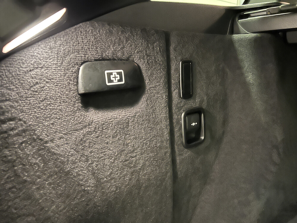 BMW 320i Touring Upgrade Edition 3er 184PS 2013, 76-ZVN-2