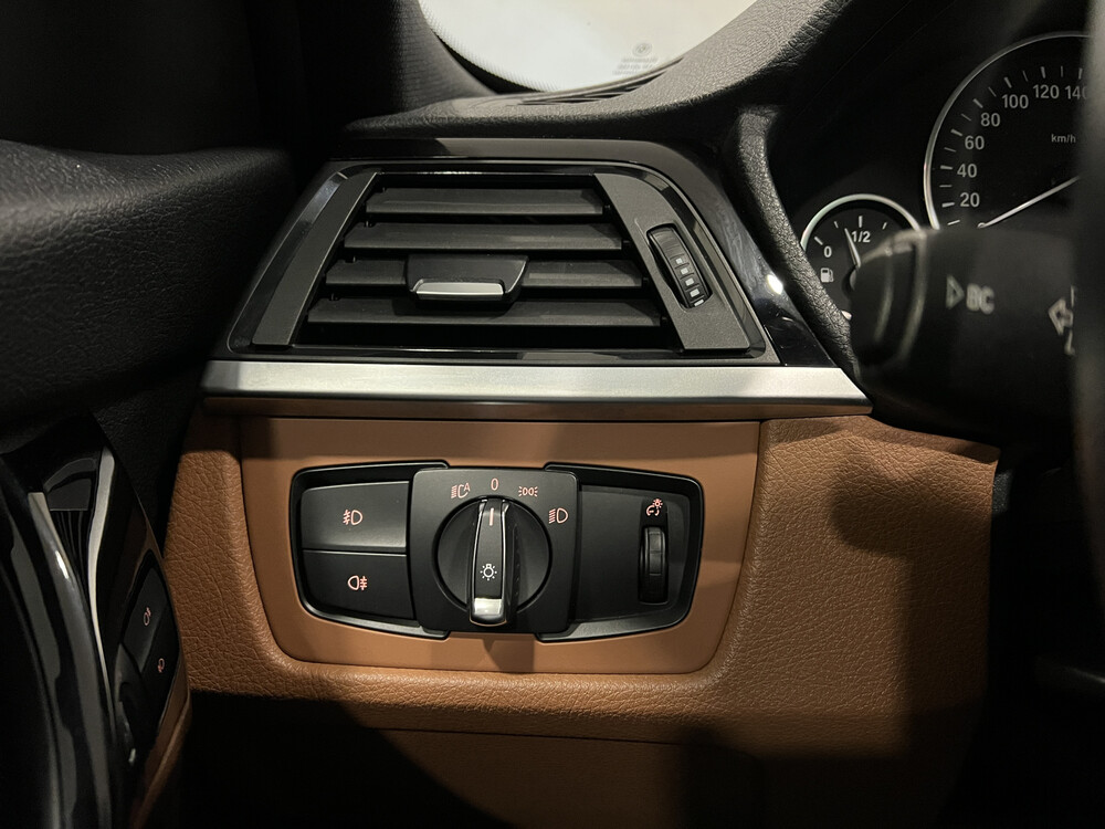 BMW 320i Touring Upgrade Edition 3er 184PS 2013, 76-ZVN-2